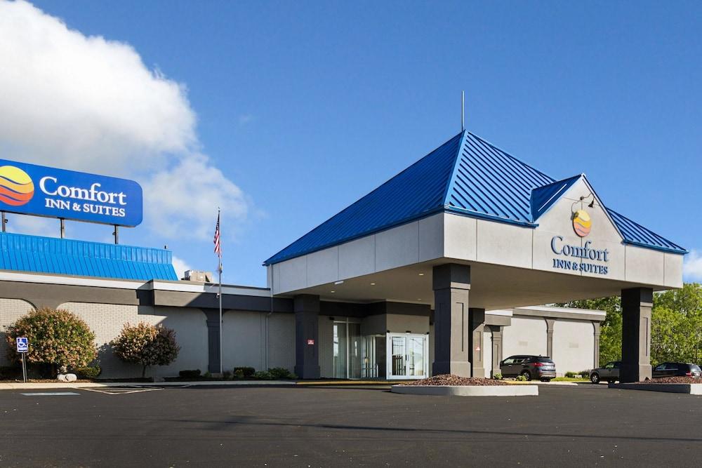 Comfort Inn & Suites Airport Syracuse Exterior photo